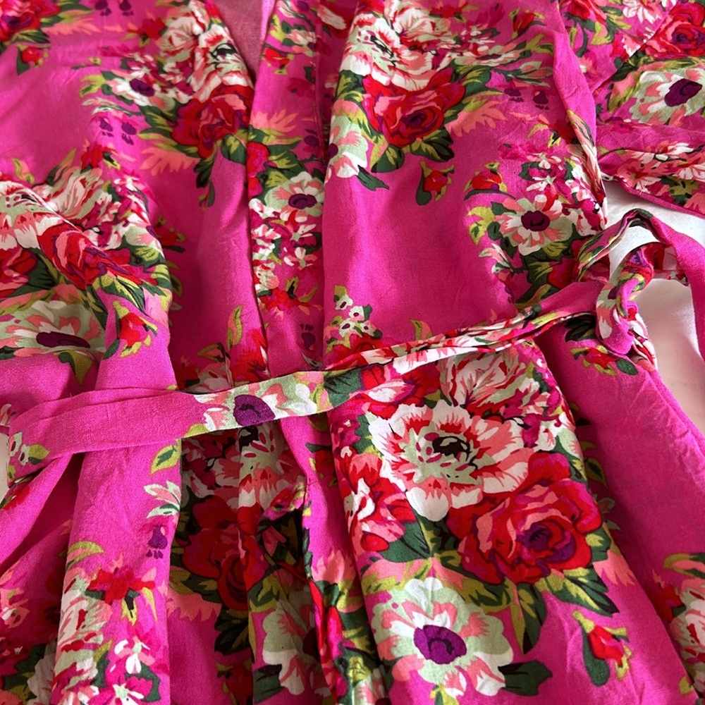 Floral Robe - Picture 2 of 3